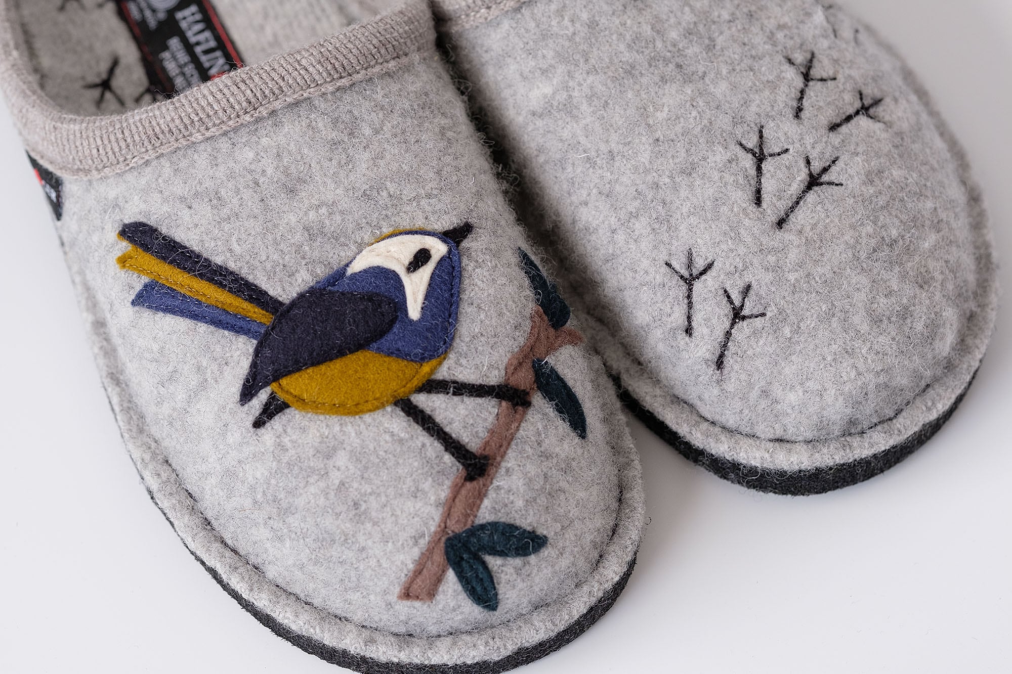 Haflinger ルームシューズ - Birdコレクション